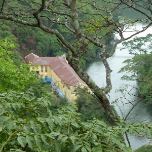 Vue extérieure de la centrale hydro-électrique de Mwadingusha (République Démocratique du Congo)
